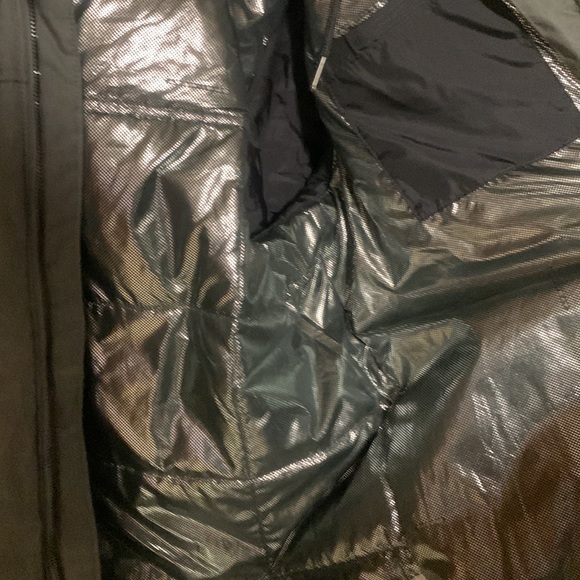 COPY - Columbia Winter Jacket with the Omni-Tech lining - Picture 4 of 5